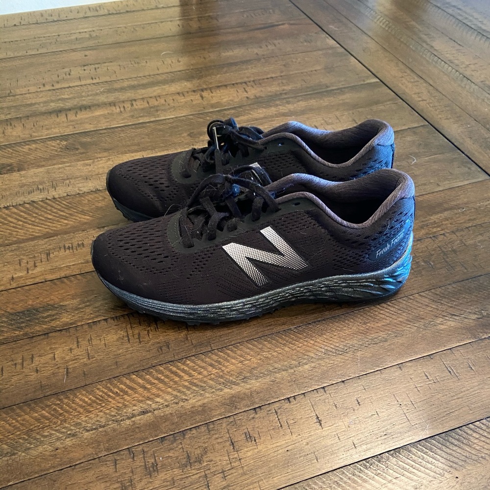 New balence Shoes like new